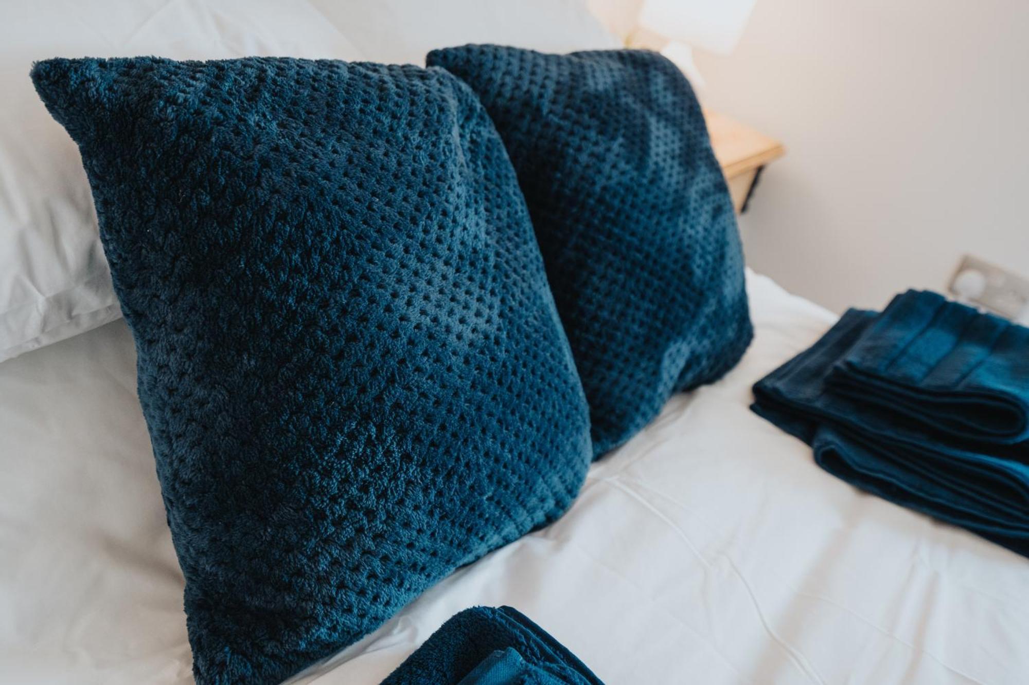 Shawe House - 10 Minute Mcr Airport - Free Parking Villa Wythenshawe Phòng bức ảnh