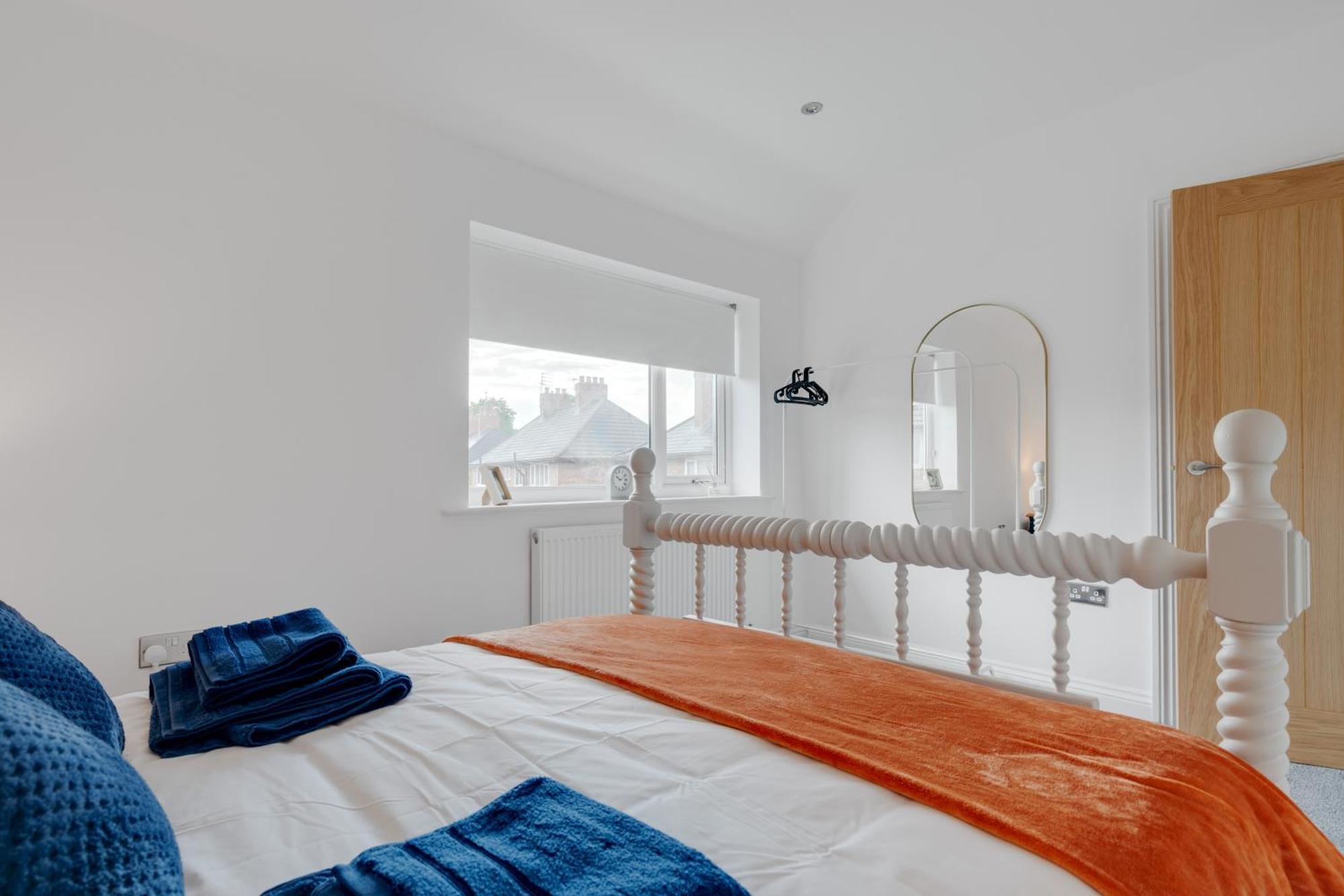 Shawe House - 10 Minute Mcr Airport - Free Parking Villa Wythenshawe Phòng bức ảnh