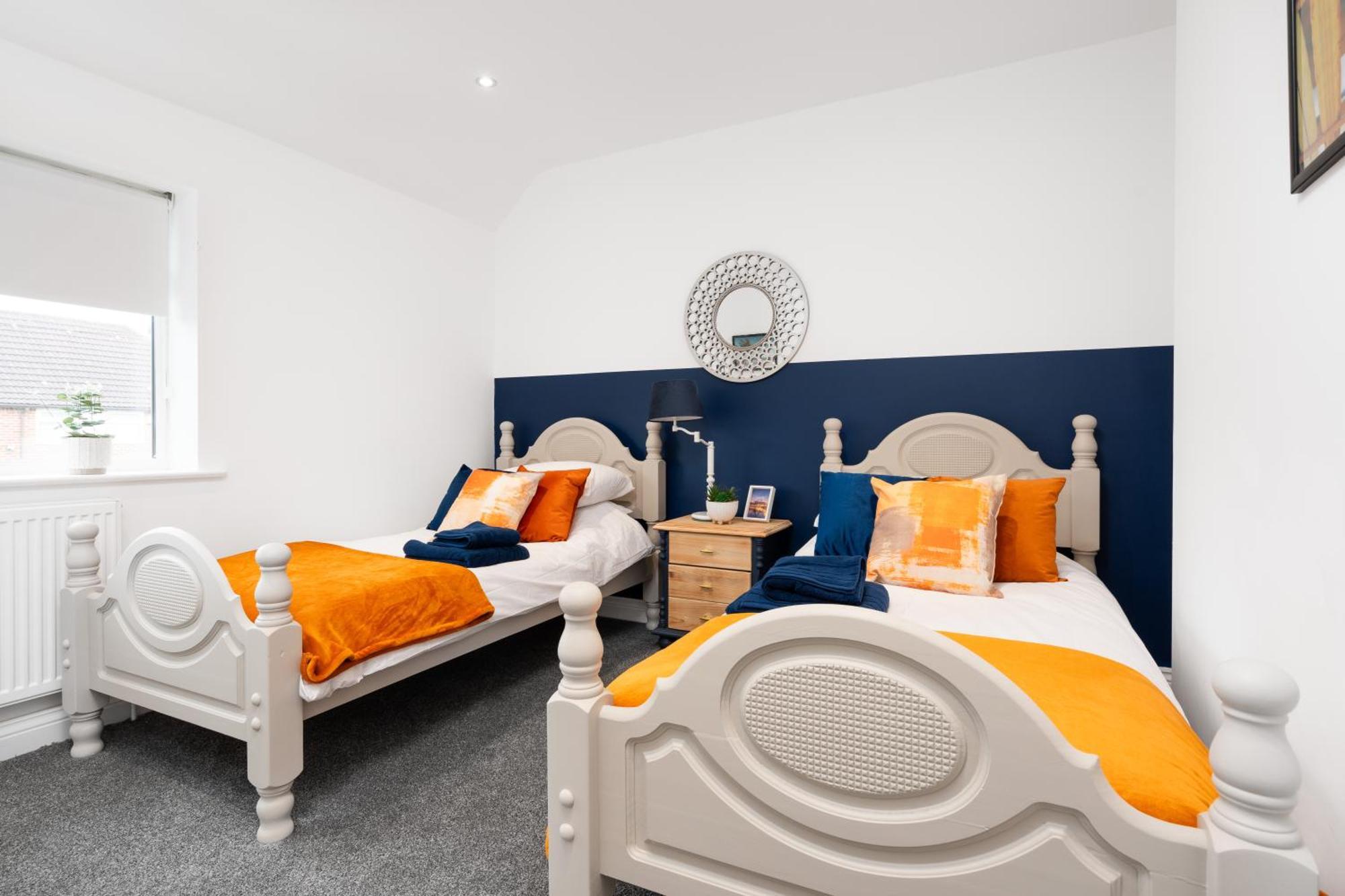 Shawe House - 10 Minute Mcr Airport - Free Parking Villa Wythenshawe Phòng bức ảnh