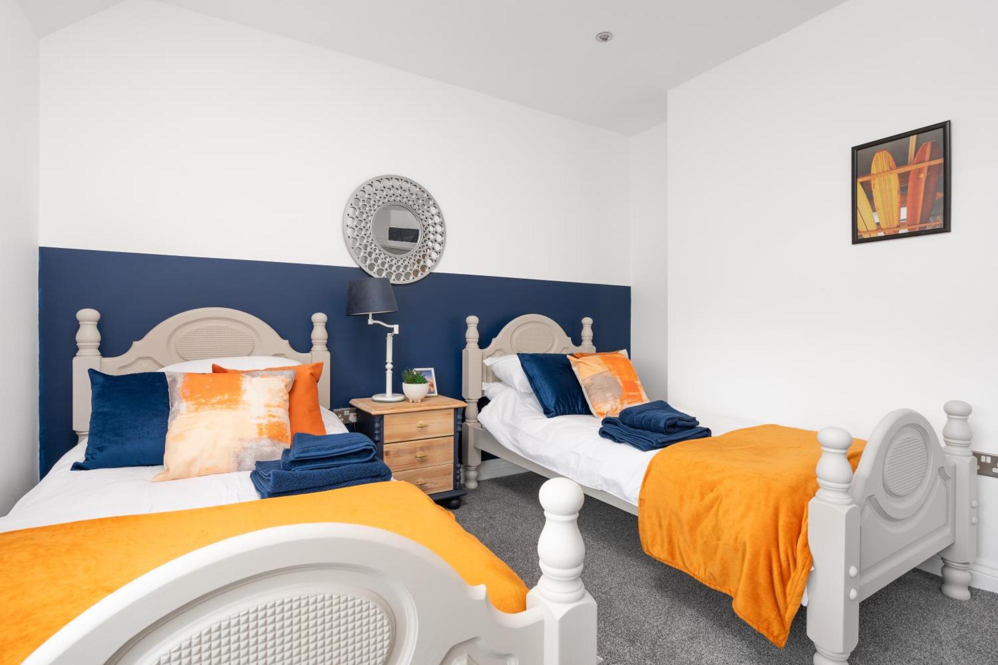 Shawe House - 10 Minute Mcr Airport - Free Parking Villa Wythenshawe Phòng bức ảnh