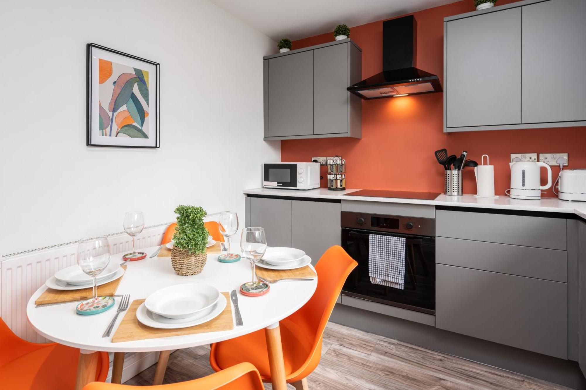 Shawe House - 10 Minute Mcr Airport - Free Parking Villa Wythenshawe Phòng bức ảnh